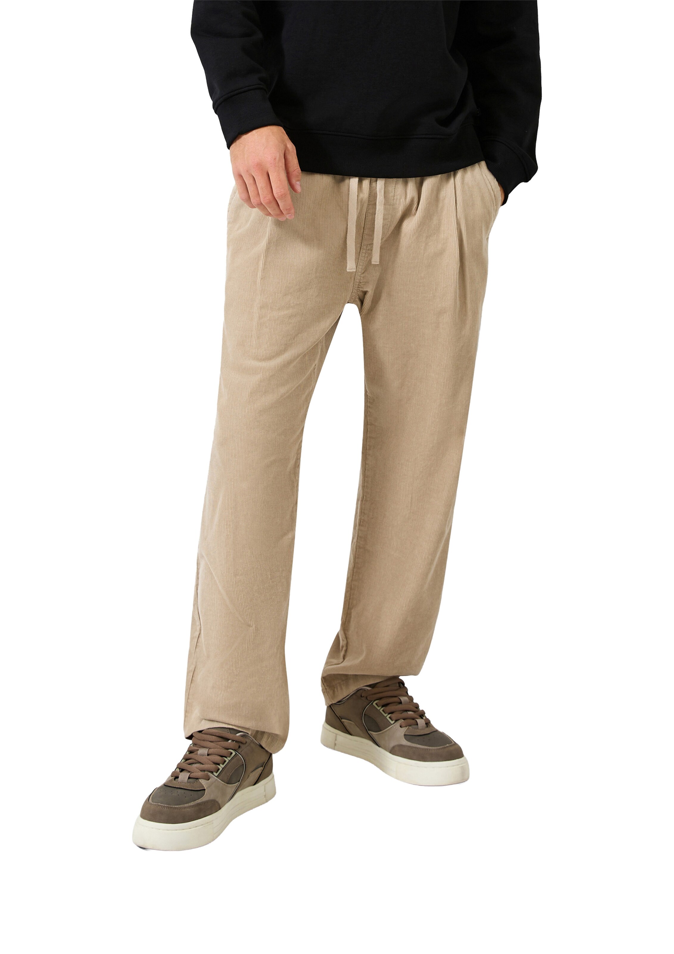 Regular Pantalon QS en beige : devant