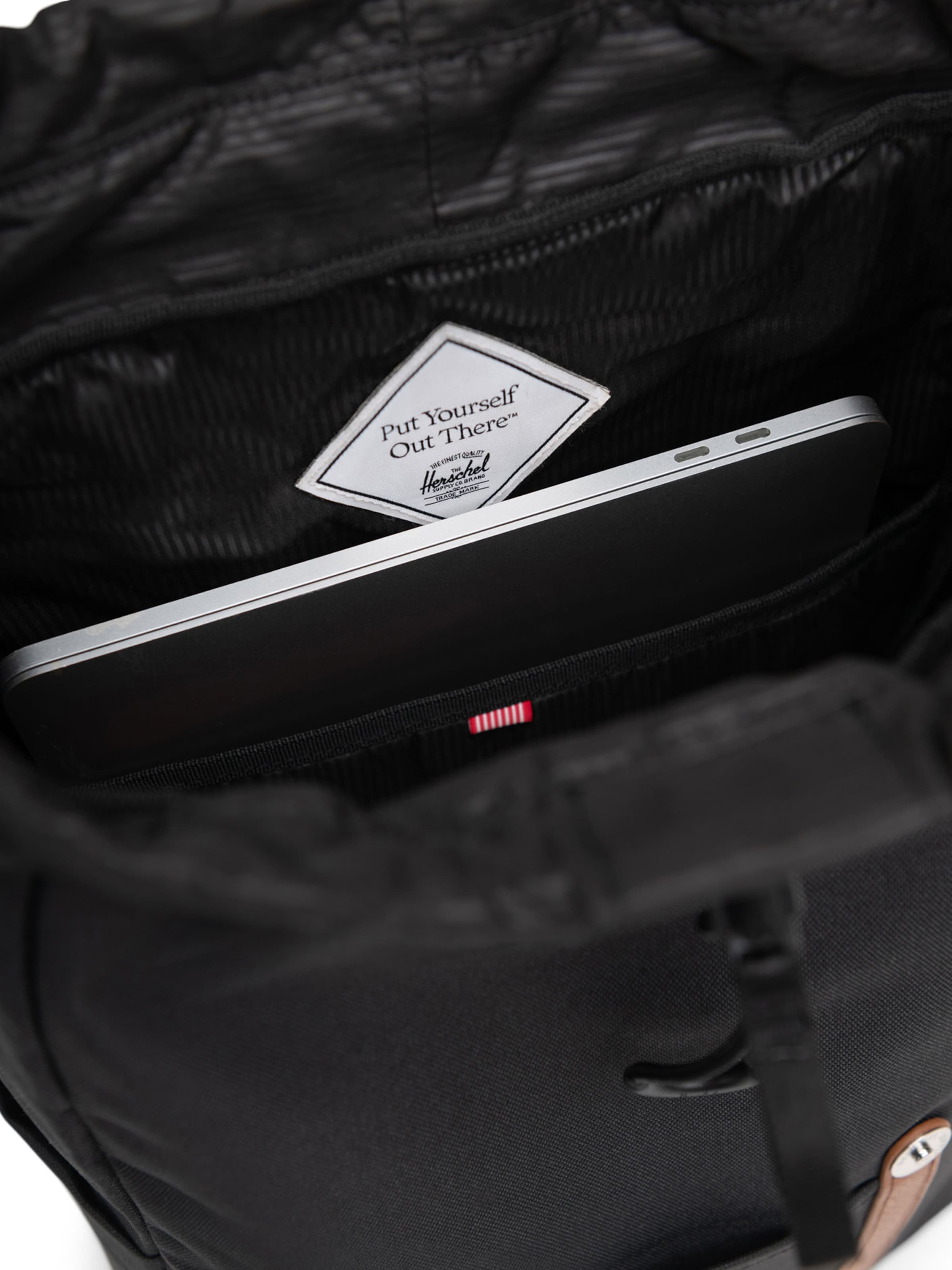 Herschel Hátizsák 'Retreat™' - fekete