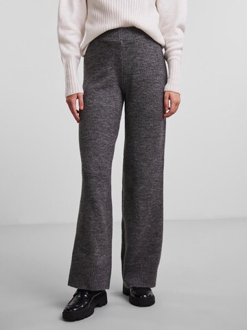 Wide Leg Pantalon 'Celic' PIECES en gris