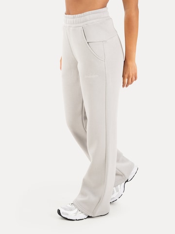 Loosefit Pantalon ' Finy ' Smilodox en gris
