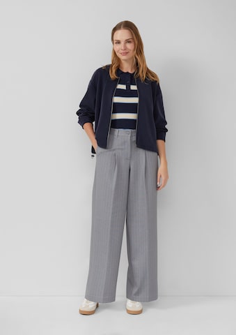 Wide Leg Pantalon à plis s.Oliver en gris : devant