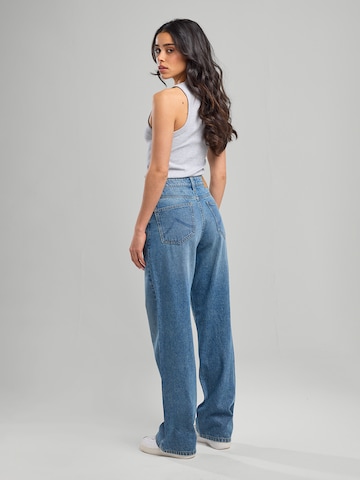 America Today Baggy Jeans in Blauw: voorkant