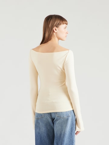 Gina Tricot T-shirt i beige