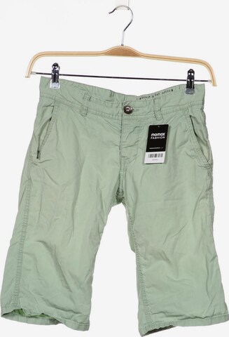 ESPRIT Shorts in 28 in Green: front