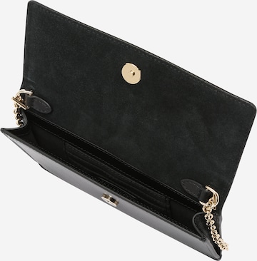 Clutch de la FURLA pe negru