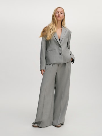 ABOUT YOU x Marie von Behrens - Blazer 'Caya' en gris