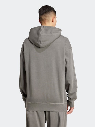 ADIDAS SPORTSWEAR Sport sweatshirt i grå