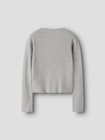 NAME IT - Cárdigan en gris