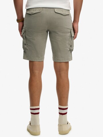 Superdry & Co Свободный крой Брюки-карго 'CORE' в Зеленый