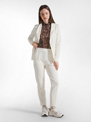 DEHA Slimfit Hose in Weiß: Vorderseite