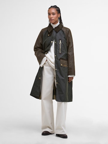 Barbour Between-seasons coat 'Evette' in Green: front