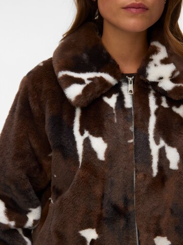 VERO MODA - Chaqueta de entretiempo en marrón