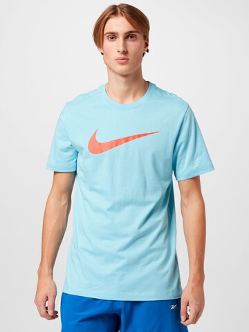 Tricou 'Swoosh' de la Nike Sportswear pe albastru: față