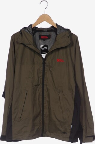 Fjällräven Jacket & Coat in L in Green: front