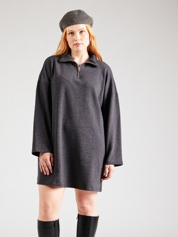 PIECES Curve - Vestido 'PCRERCURY' en gris: frente