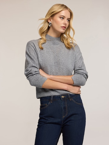 Pull-over MOTIVI en gris