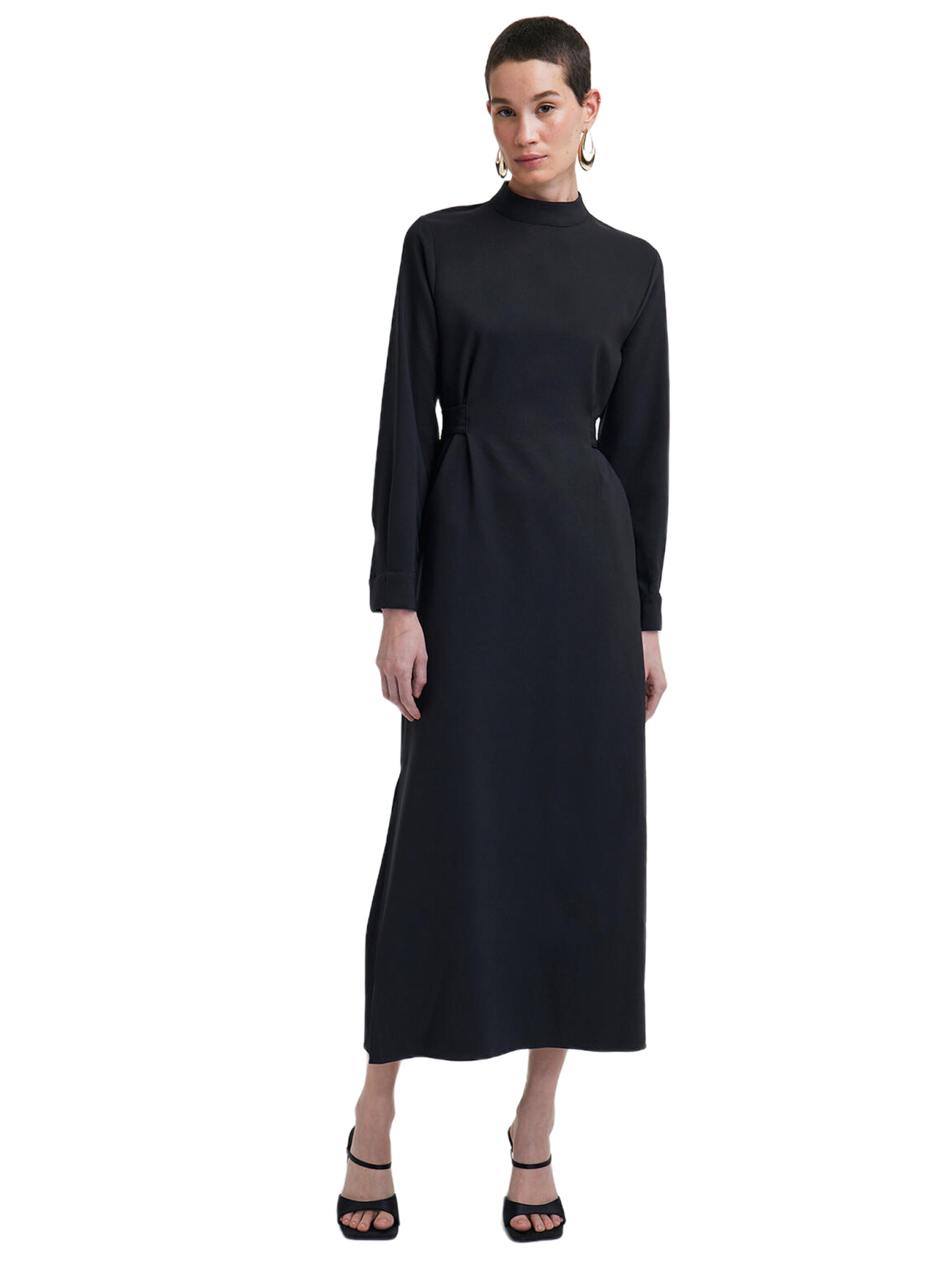 Touche Prive Dress in Black: front