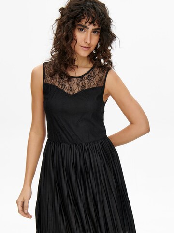 JDY Kleid 'Hella' in Schwarz