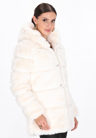 faina Winterjas in Wit: voorkant