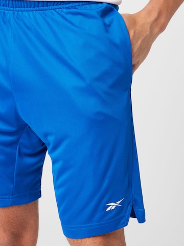 Reebok Regular Sportshorts in Blau