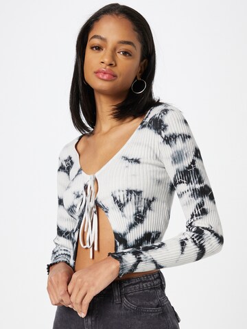Tally Weijl Knit Cardigan in White: front