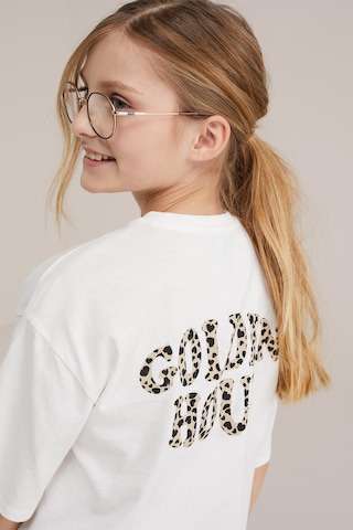 Tricou de la WE Fashion pe alb