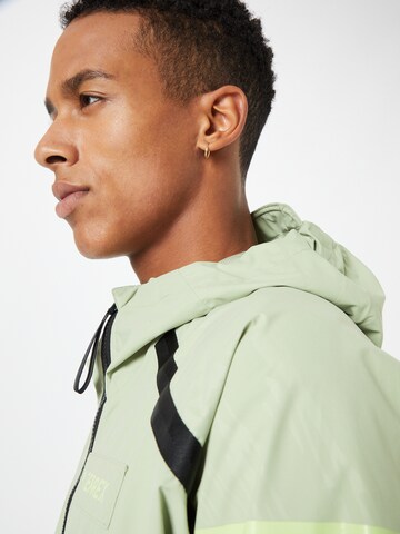 Veste outdoor 'Utilitas' ADIDAS TERREX en vert