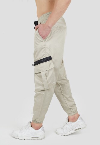 Coupe slim Pantalon cargo Tom Barron en beige