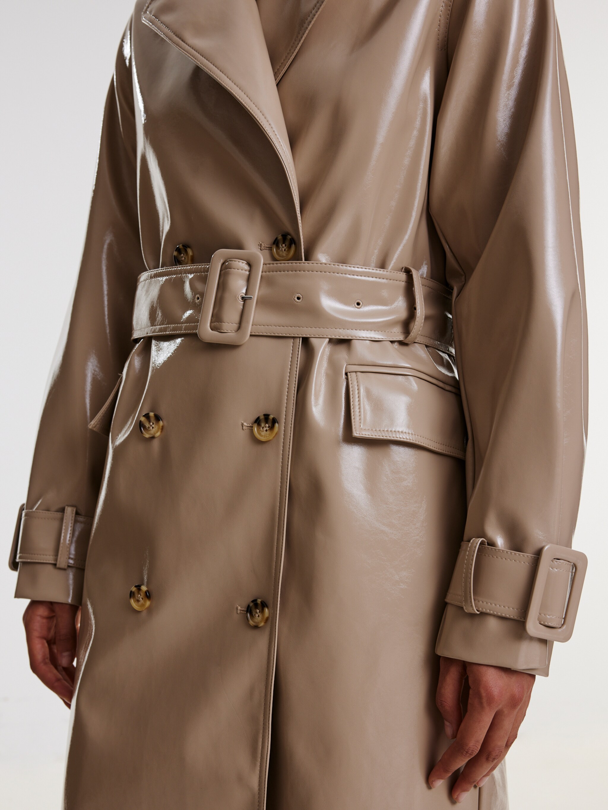 EDITED Producten Tussenmantel 'Yasemin' Beige