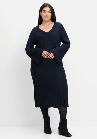 SHEEGO Knitted dress in Blue: front