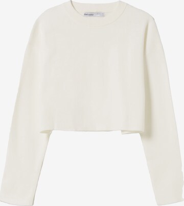 Bershka Sweater in White: front