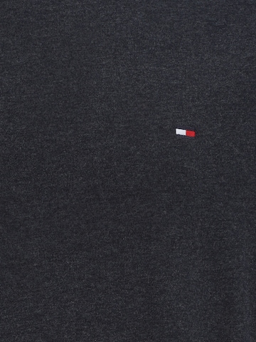 Tommy Hilfiger Big & Tall T-Shirt  'ESSENTIAL' in Blau