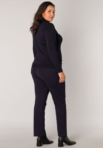 BASE LEVEL CURVY Sweater in Blue