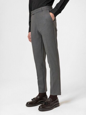 regular Pantaloni con piega frontale 'Luka' di Antioch in grigio