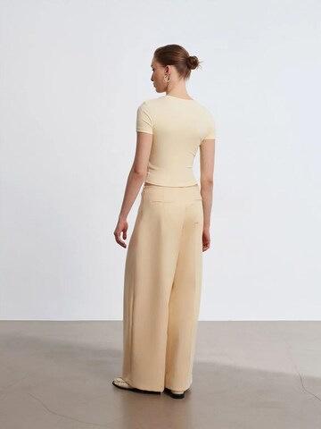 Dilvin Wide leg Pants in Beige