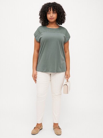 Vero Moda Curve T-Shirt 'VMCKAYA' in Grün