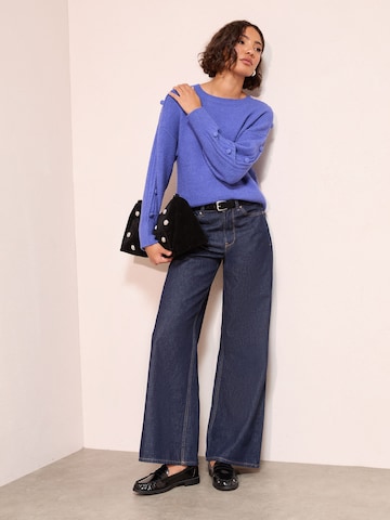 Friends Like These Sweter w kolorze niebieski