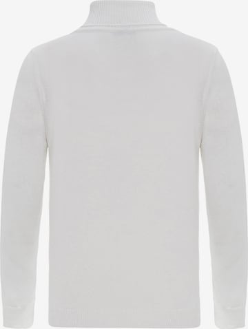 CIPO & BAXX Sweater in White