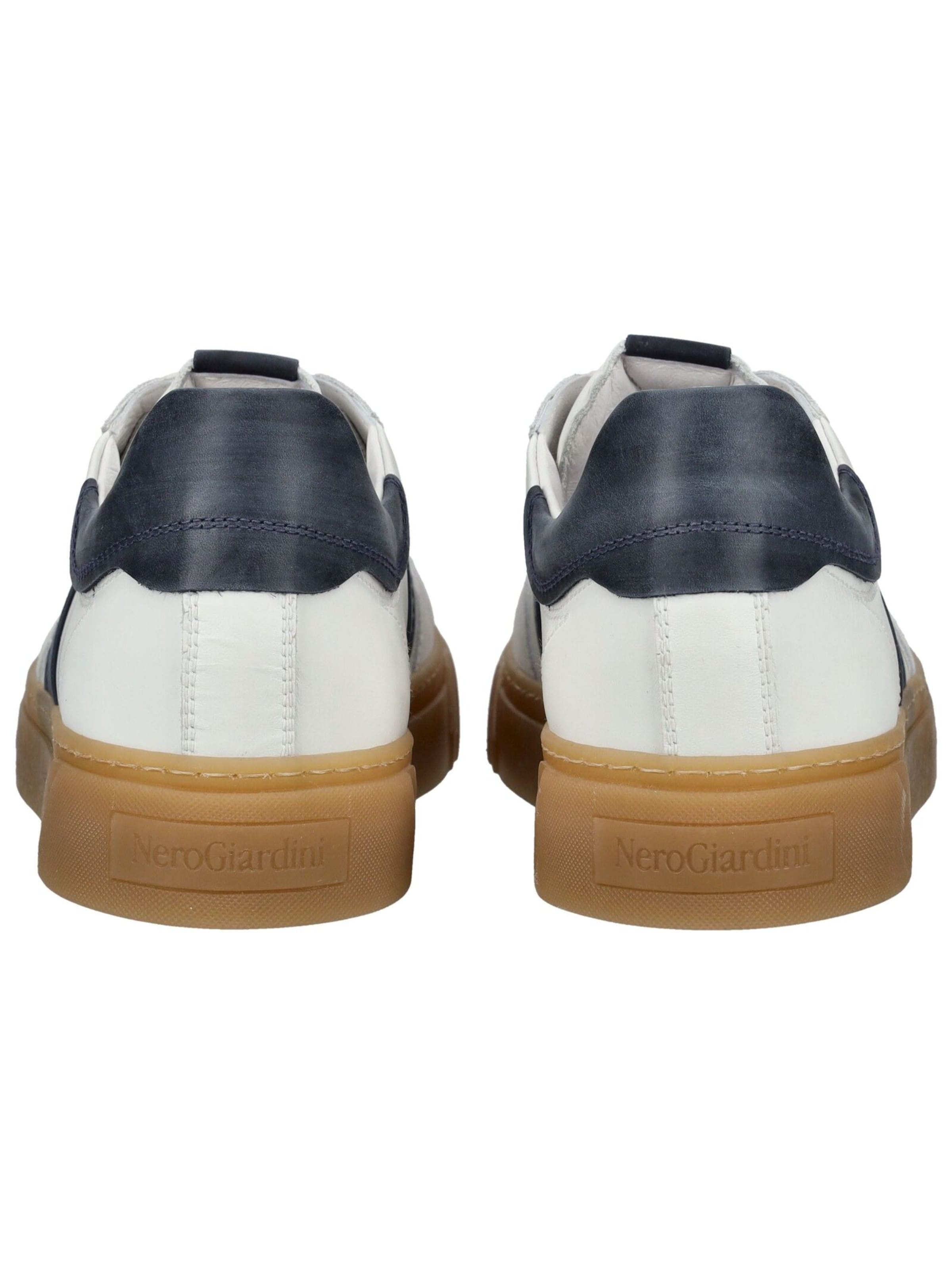 Sneaker bassa di Nero Giardini in bianco