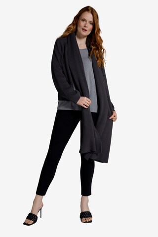 Ulla Popken Strickjacke in Schwarz