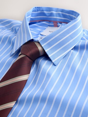 Next Regular Fit Set: Hemd und Krawatte in Blau