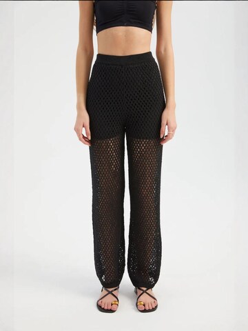 regular Pantaloni di Hiccup in nero: frontale