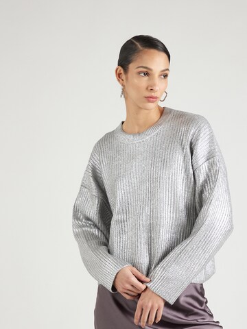 Pull-over co'couture en argent : devant