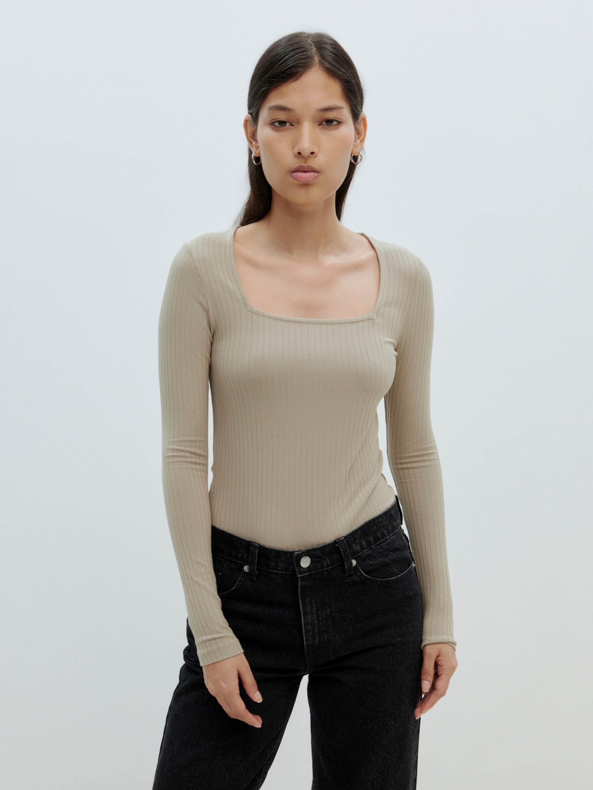 EDITED Productos Camiseta 'Valeria' beige oscuro