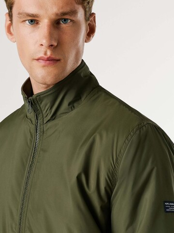 Pepe Jeans Between-Season Jacket 'Saunders' in Green