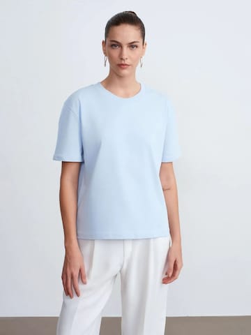 Dilvin T-Shirts in Blau: Vorderseite
