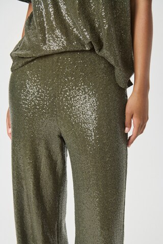 Part Two - regular Pantalón en verde