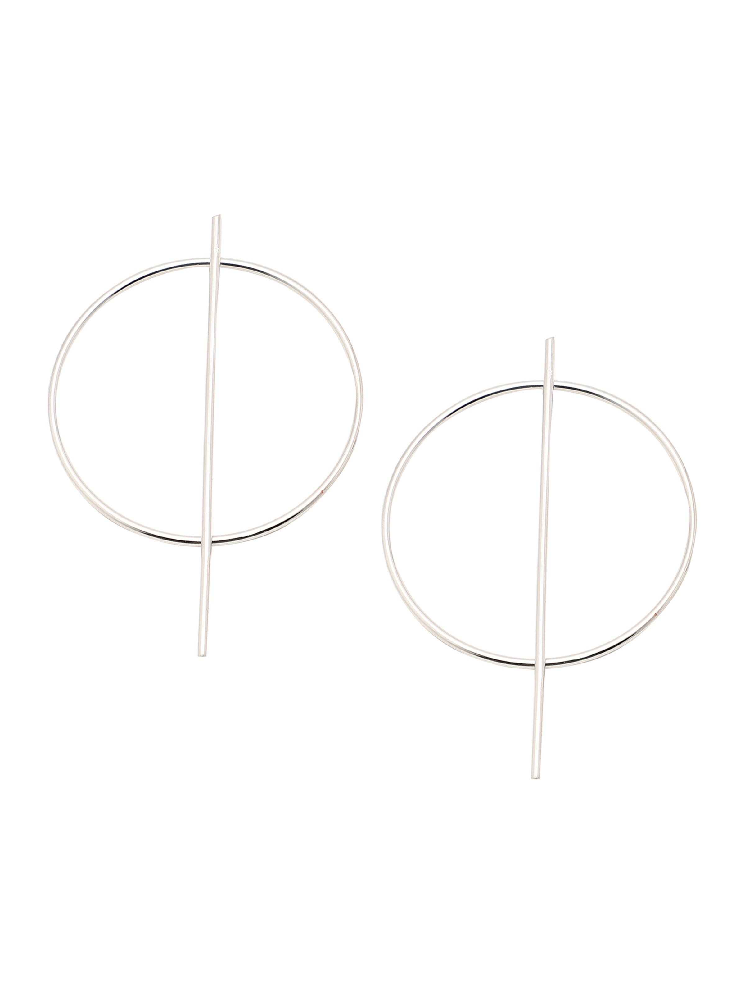 SOHI Náušnice 'Darshini' - Strieborná: predná strana