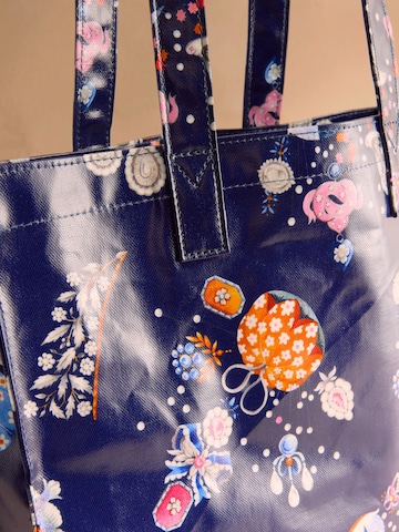 Poșete de la Cath Kidston pe albastru