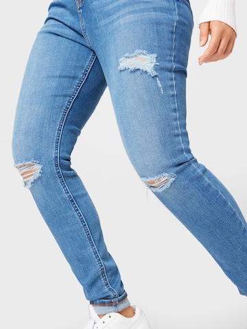 Slimfit Jeans 'AVERY' di River Island Plus in blu
